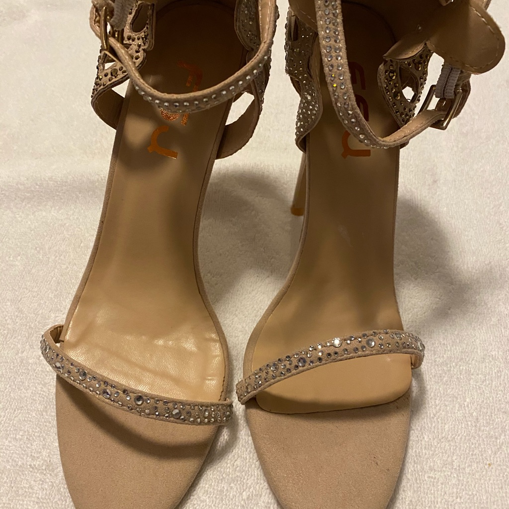 Brand New  Stunning Sparkling Heels By F5j  Box 56